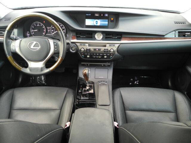 2015 Lexus ES 350 Crafted Line