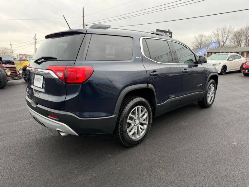 2017 GMC Acadia SLE-2