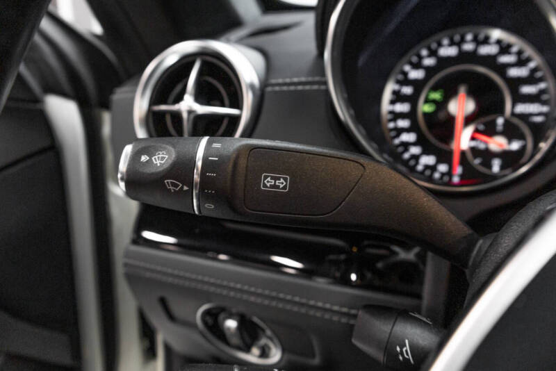 2015 Mercedes-Benz SL-Class SL 63 AMG