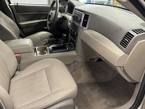 2009 Jeep Grand Cherokee Laredo