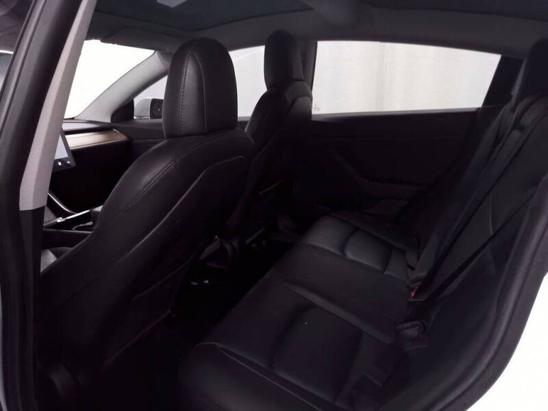 2019 Tesla Model 3 Mid Range