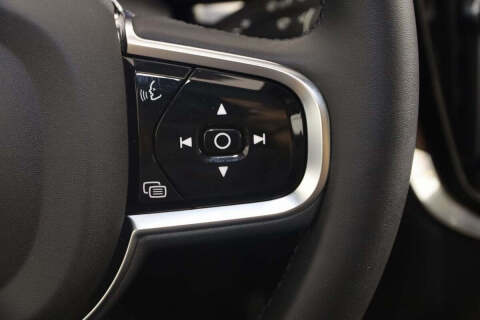 2024 Volvo V60 Cross Country B5 Plus