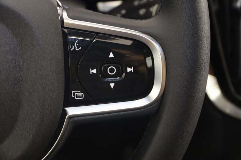 2024 Volvo V60 Cross Country B5 Plus