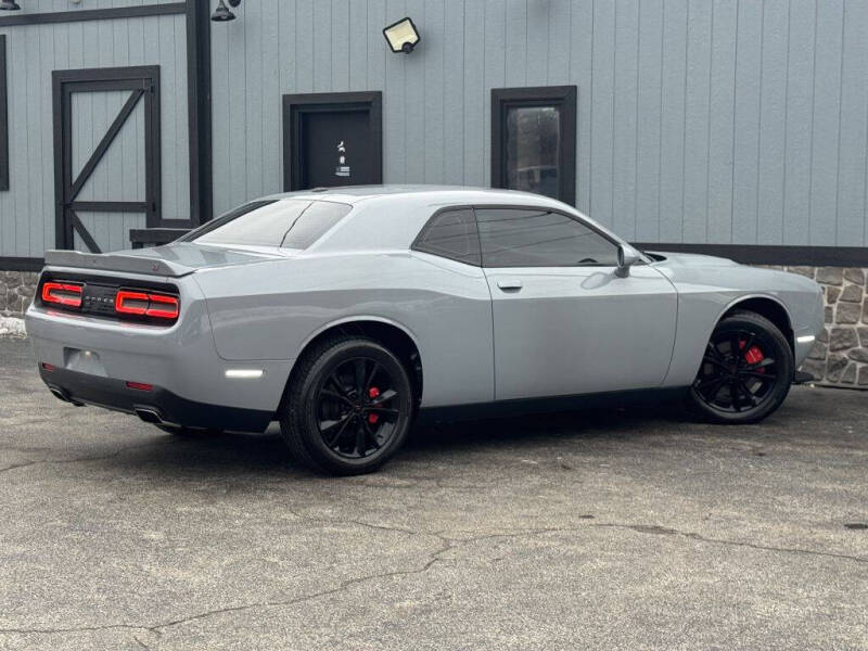2021 Dodge Challenger SXT