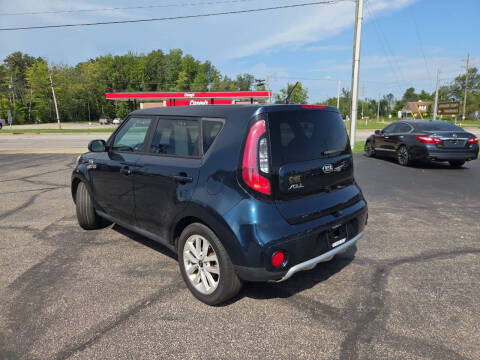 2017 Kia Soul +