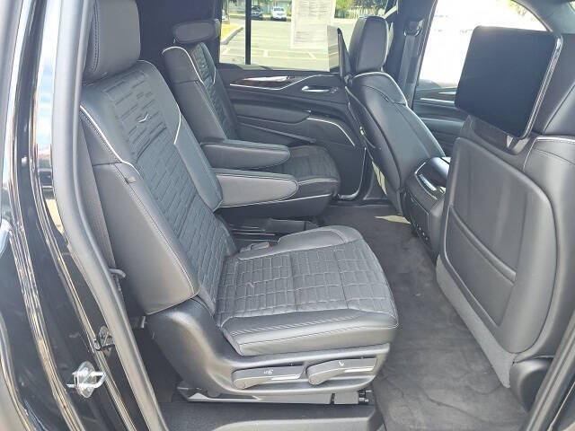 2024 Cadillac Escalade ESV Premium Luxury Platinum