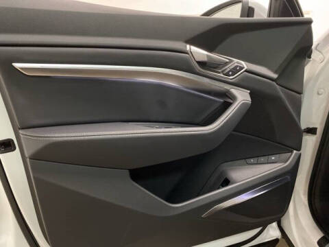 2024 Audi Q8 e-tron quattro Premium Plus