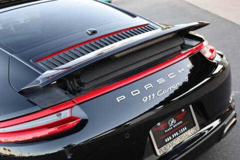 2017 Porsche 911 Carrera 4