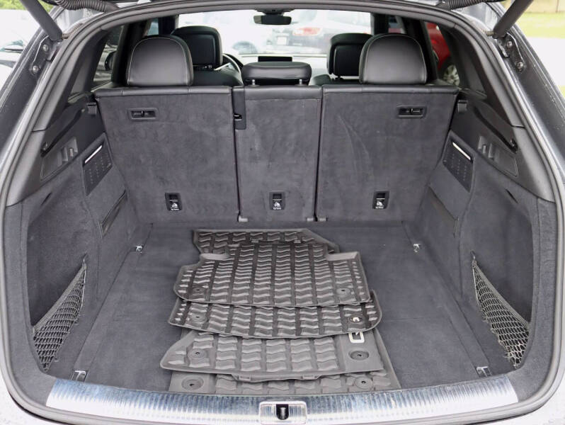 2018 Audi SQ5 3.0T quattro Premium Plus