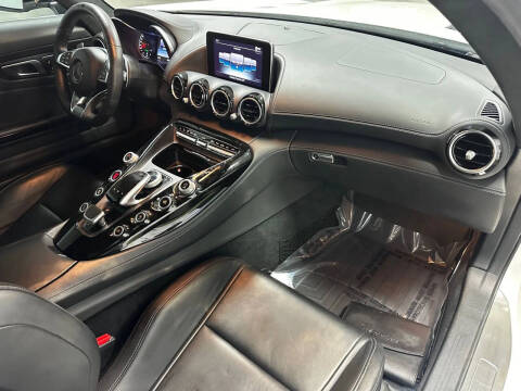 2017 Mercedes-Benz AMG GT