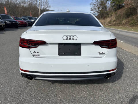 2018 Audi A4 2.0T quattro Premium Plus