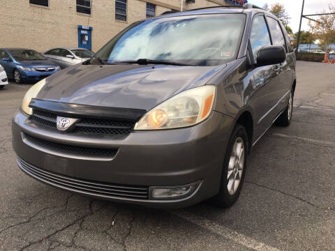 2005 Toyota Sienna for sale at Alexandria Auto Sales in Alexandria VA