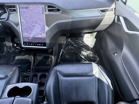 2015 Tesla Model S 70D