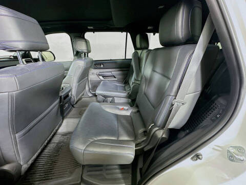 2023 Toyota Sequoia Platinum