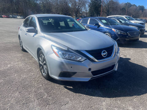 2017 Nissan Altima for sale at Certified Motors LLC in Mableton GA