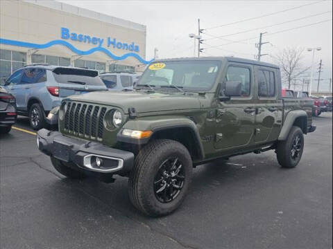 2022 Jeep Gladiator for sale at BASNEY HONDA in Mishawaka IN
