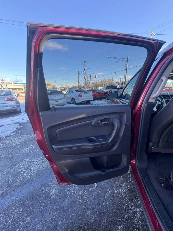 2011 Chevrolet Traverse LT