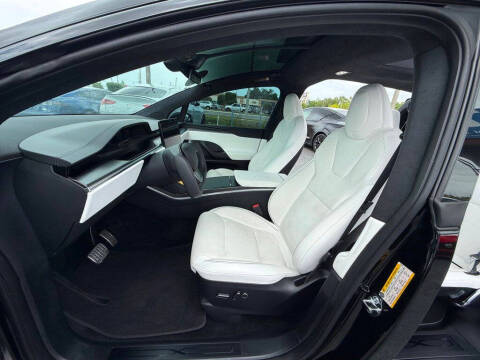 2022 Tesla Model X Plaid