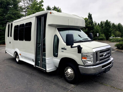 2013 Ford E-450