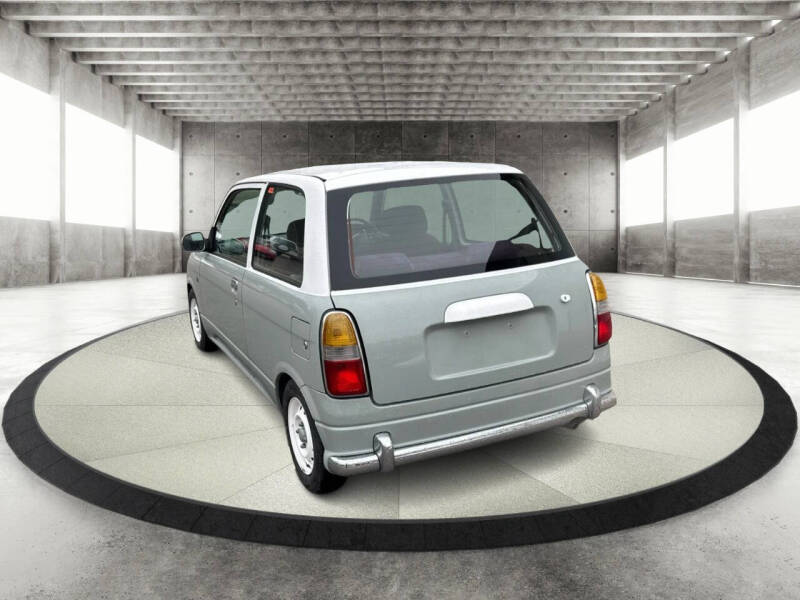2000 Daihatsu Mira