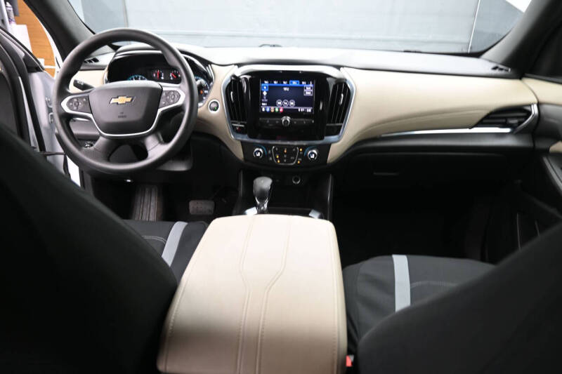 2022 Chevrolet Traverse LS