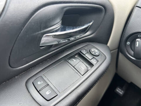 2015 Dodge Grand Caravan SE