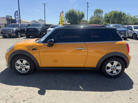 2015 MINI Hardtop 2 Door Cooper