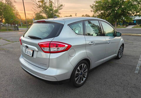 2017 Ford C-MAX Energi Titanium