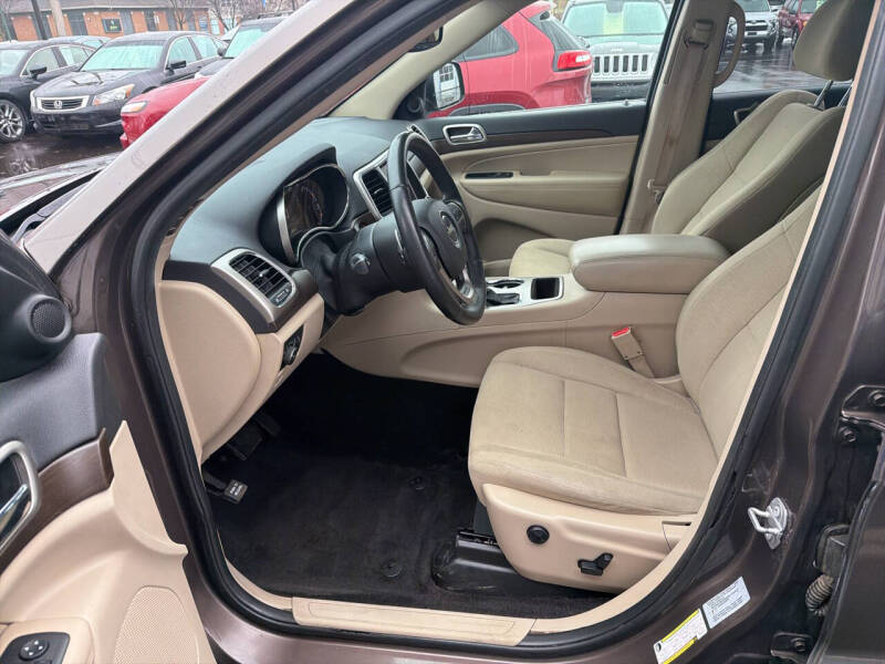 2017 Jeep Grand Cherokee Laredo