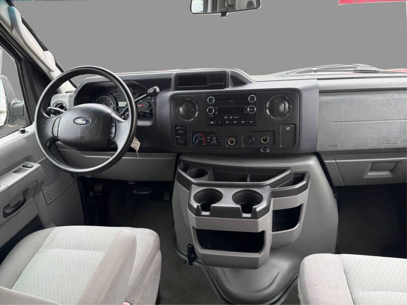 2011 Ford E-Series