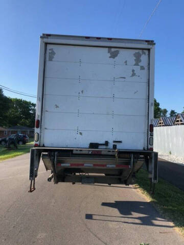 2018 Freightliner M2 106