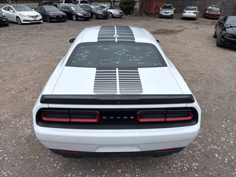 2018 Dodge Challenger SXT