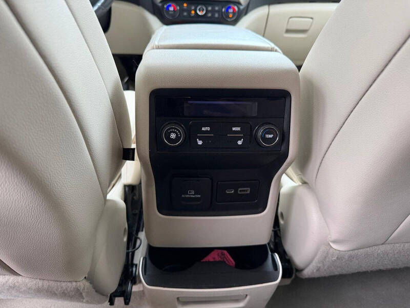 2020 GMC Acadia Denali