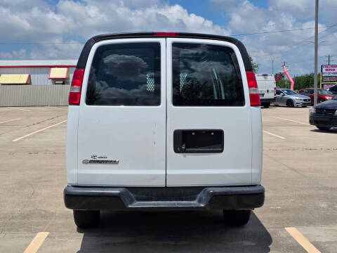 2019 Chevrolet Express 2500