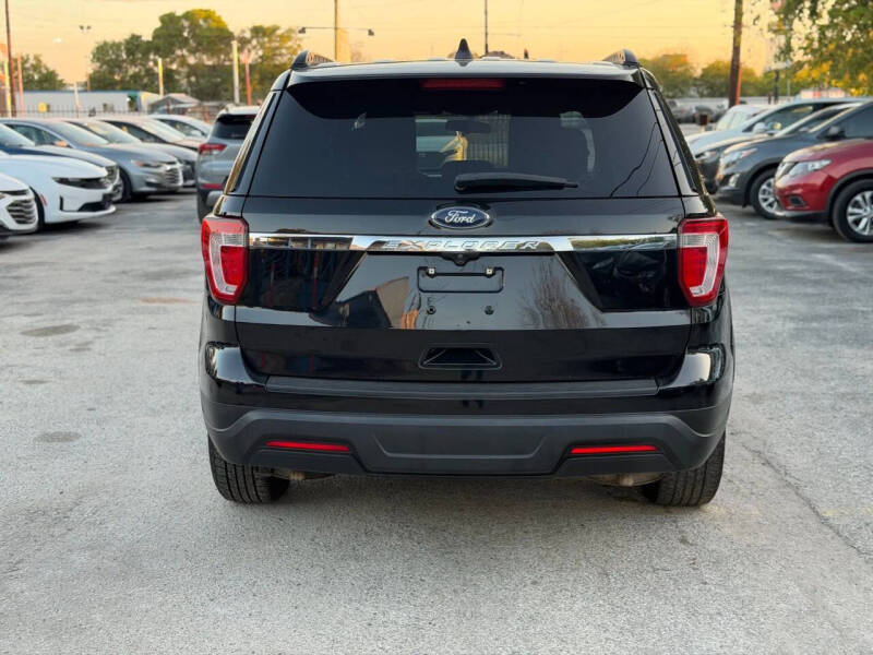 2018 Ford Explorer