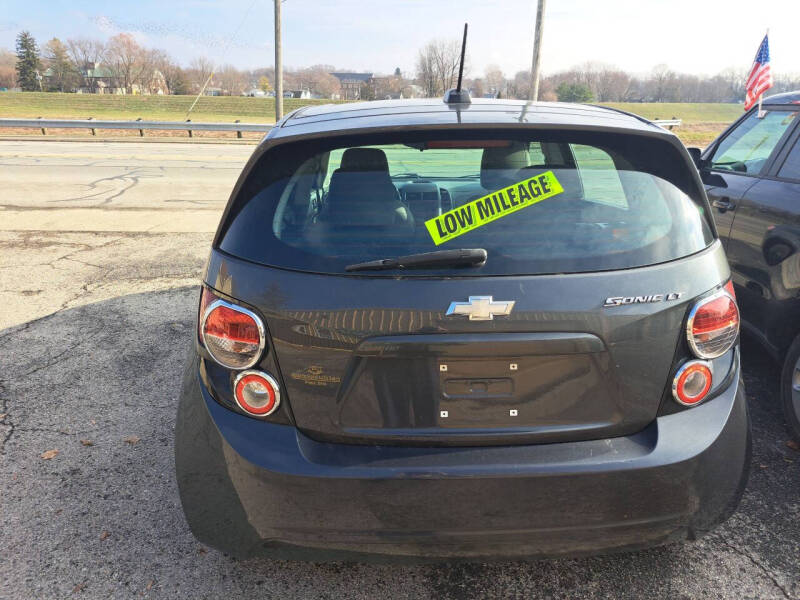 2016 Chevrolet Sonic LT Auto