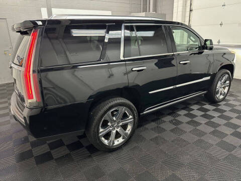 2017 Cadillac Escalade Platinum