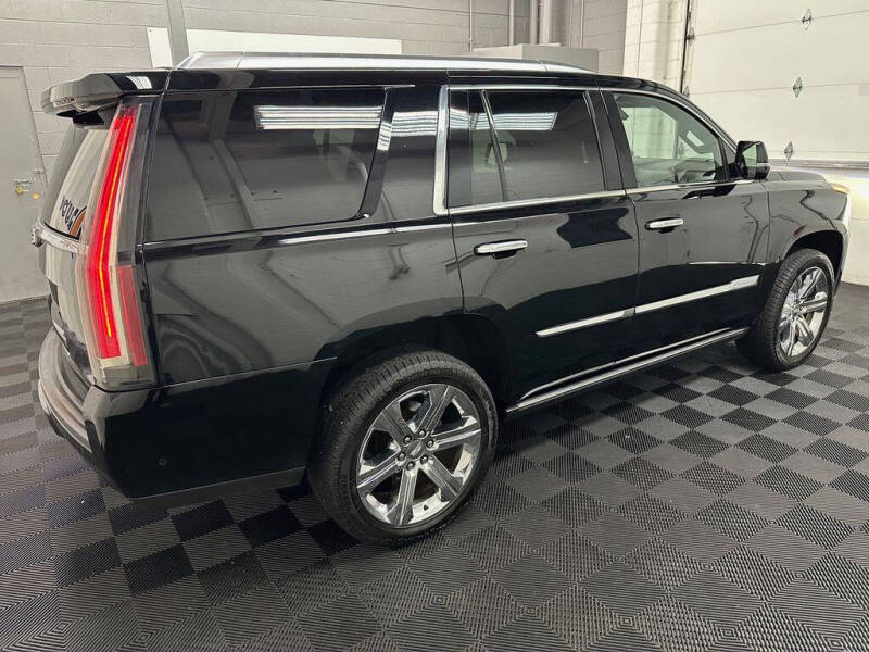 2017 Cadillac Escalade Platinum