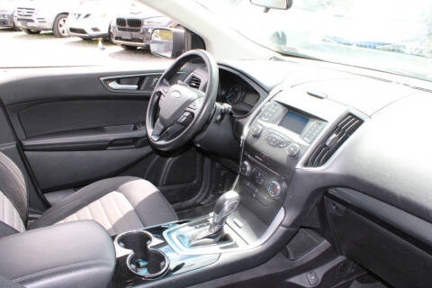 2016 Ford Edge SE