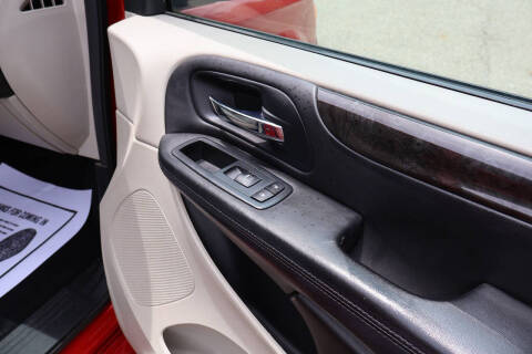 2013 Dodge Grand Caravan SE