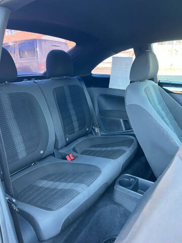 2012 Volkswagen Beetle Turbo PZEV