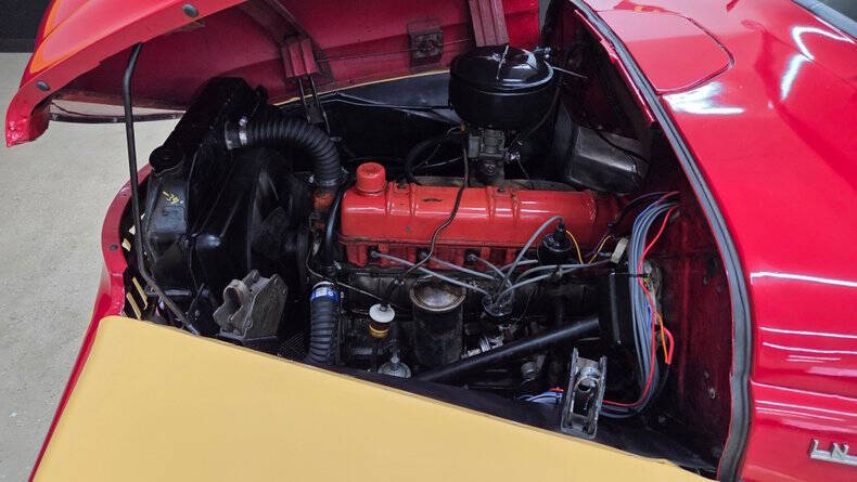 1953 International L-120 Series