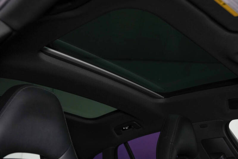 2022 Porsche Panamera Platinum Edition