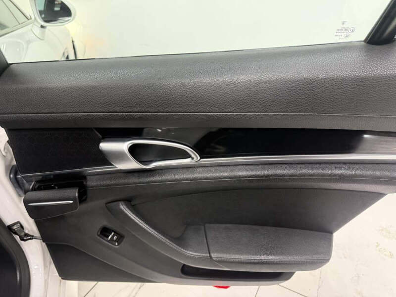 2012 Porsche Panamera