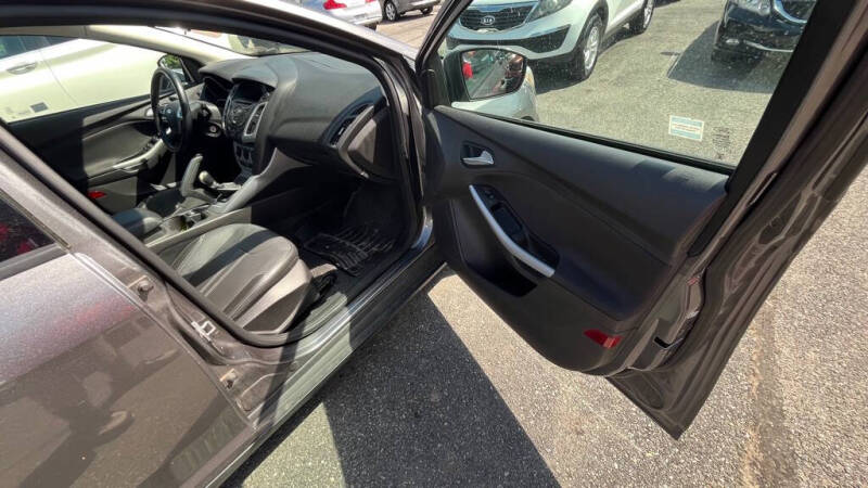 2014 Ford Focus SE