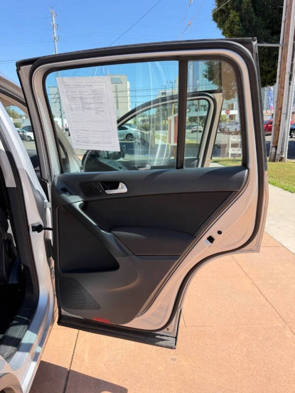 2015 Volkswagen Tiguan S