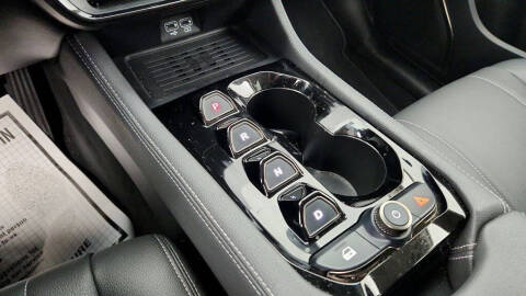 2023 VinFast VF8 Eco City Edition