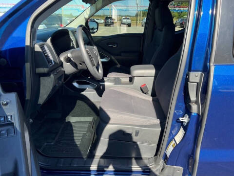 2022 Nissan Frontier SV