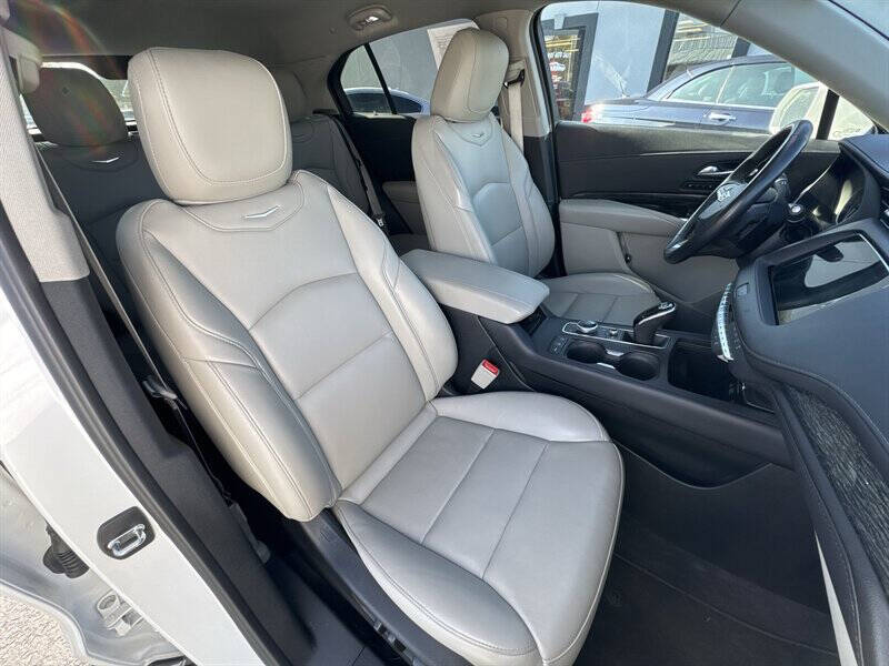 2020 Cadillac XT4 Premium Luxury