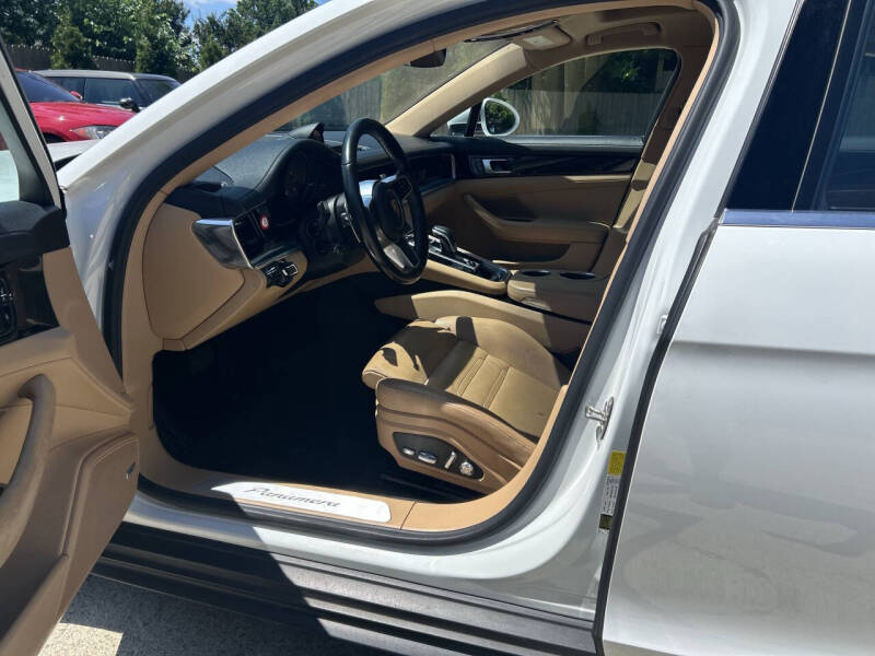 2018 Porsche Panamera